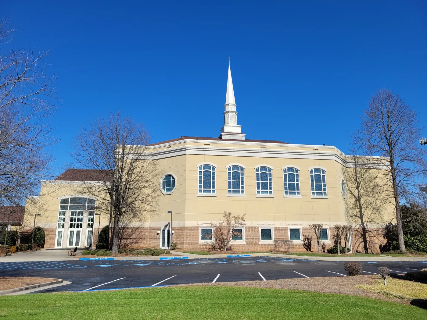 Mt. Bethel Church on Lower Roswell Road in East Cobb, near the EAST COBBER Parade route on Johnson Ferry Road